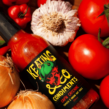 Load image into Gallery viewer, Cap&#39;n Cayenne [Tomato &amp; Garlic Hot Sauce]